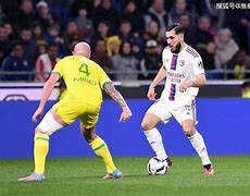 纳斯尔领衔里昂，迎战南特展开激烈角逐的简单介绍