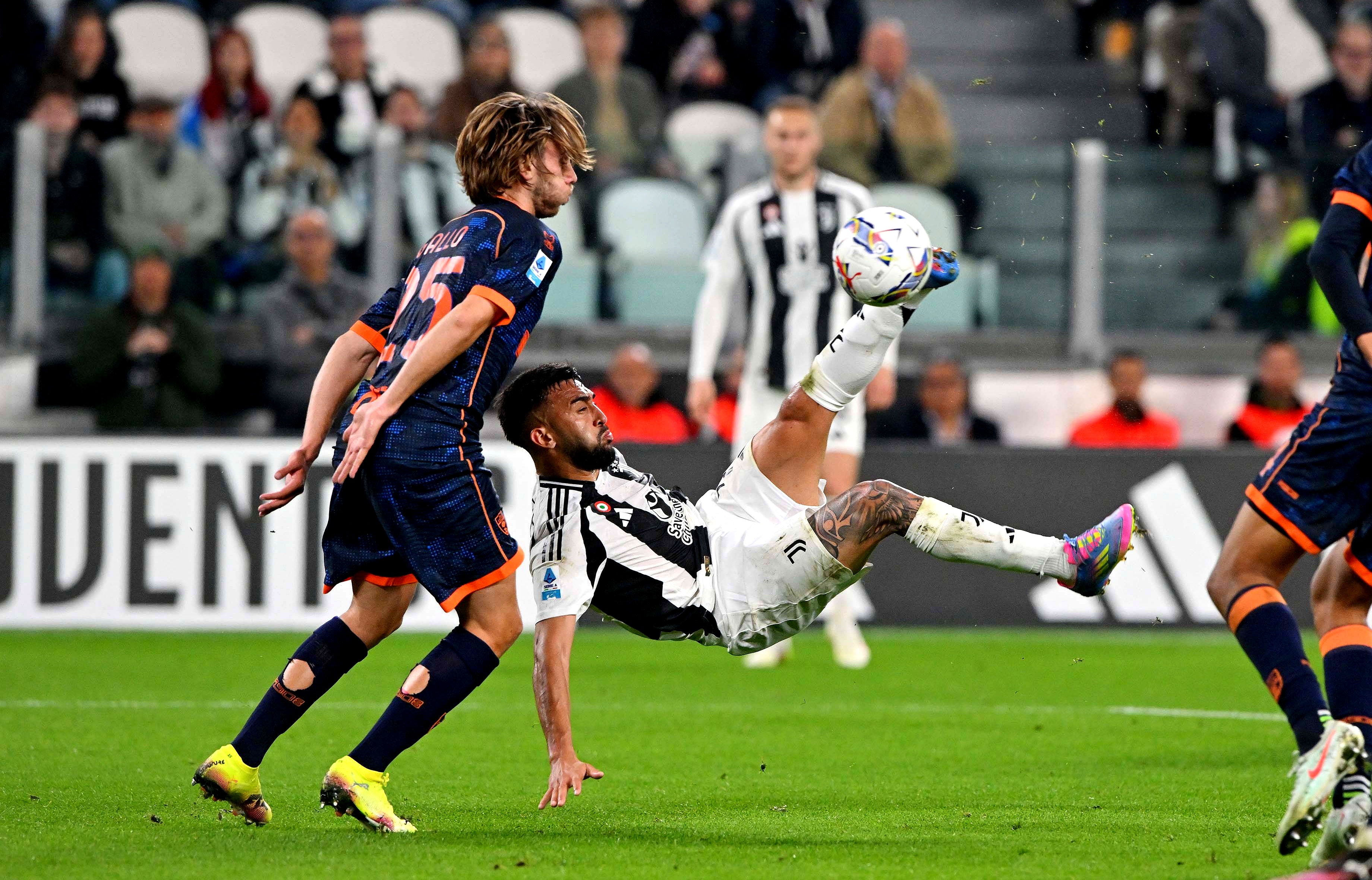 尤文图斯中场核心因伤缺席下一场比赛的简单介绍