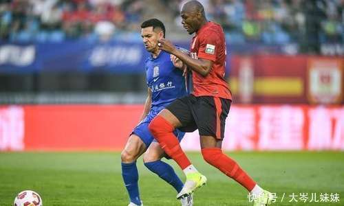 JackeyLove在尤文图斯比赛中战术调整，逆转引发热议！