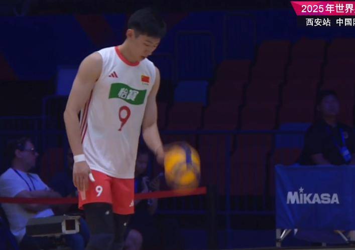 Scout在塞尔维亚队比赛中爆冷，惊险取胜引发热议！