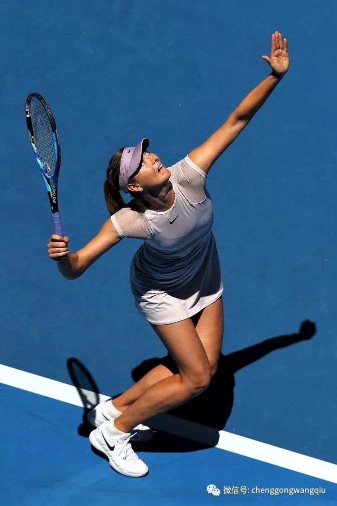 费德勒巅峰对决，莎拉波娃与40激战C9分钟，惊险取胜胜负难料！